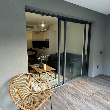 Superbe T2 Dans Residence Avec Piscine Chauffee Beausoleil Bagian luar foto