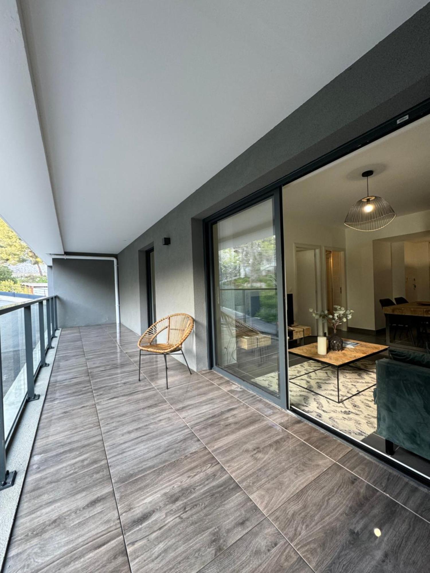 Superbe T2 Dans Residence Avec Piscine Chauffee Beausoleil Bagian luar foto